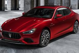 2022 Maserati Ghibli Modena Front Left in Red